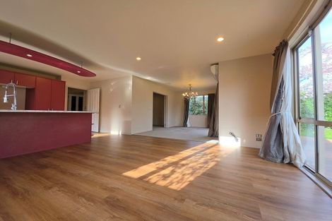 Photo of property in 135a Memorial Avenue, Burnside, Christchurch, 8053