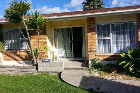Photo of property in 1/34 Walton Street, Red Beach, 0932
