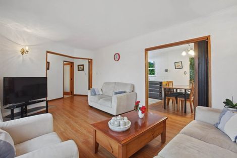 Photo of property in 33 Nevada Avenue, Pakuranga Heights, Auckland, 2010