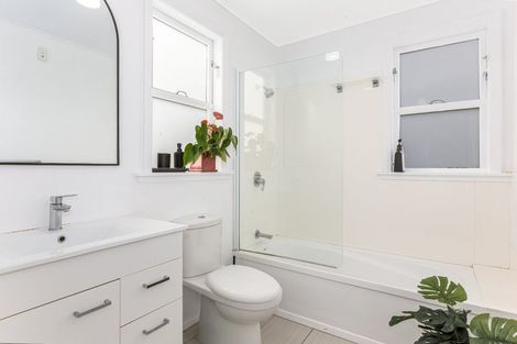 Photo of property in 12 Owhiti Street, Titahi Bay, Porirua, 5022