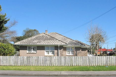 Photo of property in 62 Cargill Street, Papakura, 2110