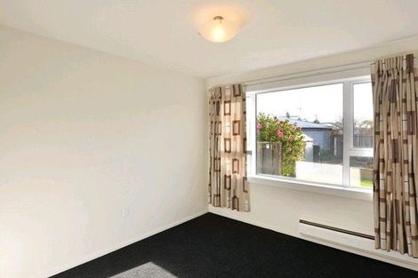 Photo of property in 51 Grahams Road, Ilam, Christchurch, 8041