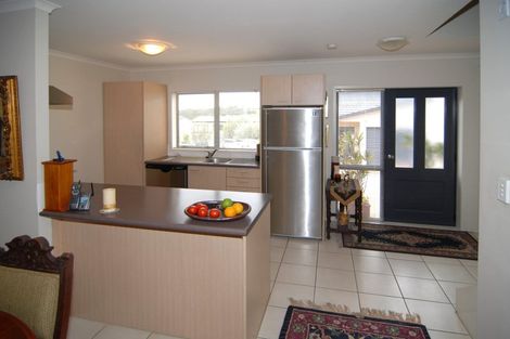 Photo of property in 10/55 Verbena Road, Birkdale, Auckland, 0626