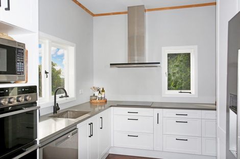 Photo of property in 86 Saddleton Road, Clarks Beach, Pukekohe, 2679