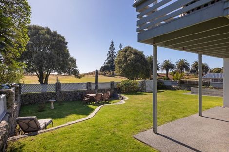 Photo of property in 1167 Papamoa Beach Road, Papamoa Beach, Papamoa, 3118