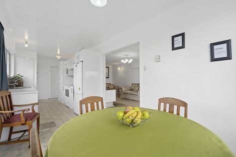 Photo of property in 12 Denmark Terrace, Midhirst, Stratford, 4394