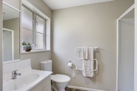 Photo of property in 4 Greenwood Close, Woodend, 7610