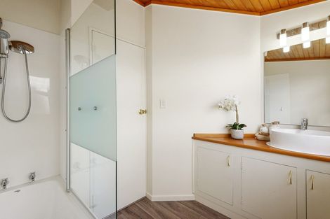 Photo of property in 122a Brookside Terrace, Bryndwr, Christchurch, 8053