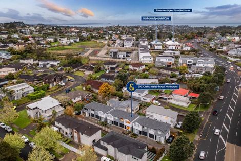 Photo of property in 25a Oteha Valley Road, Northcross, Auckland, 0632