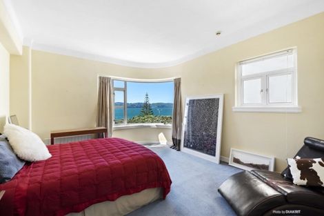 Photo of property in Anscombe Apartments, 212 Oriental Parade, Oriental Bay, Wellington, 6011