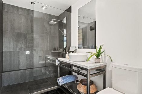 Photo of property in 1 Larkins Way, Arthurs Point, Queenstown, 9371