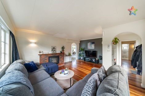 Photo of property in 24 Golf Road, Manor Park, Lower Hutt, 5019
