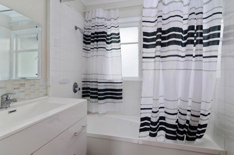 Photo of property in 23 Russell Road, Fairy Springs, Rotorua, 3015