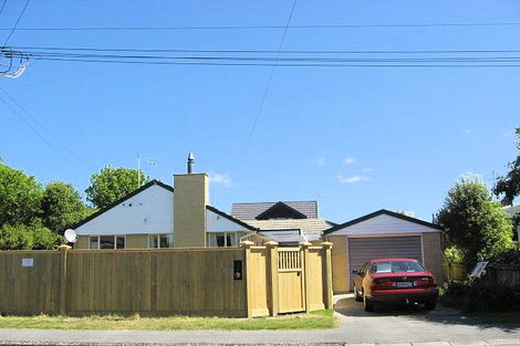 Photo of property in 18 Woodford Terrace, Ilam, Christchurch, 8053