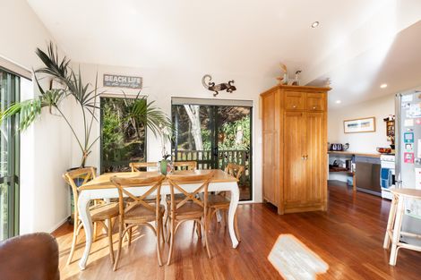 Photo of property in 8a Schoolhouse Bay Road, Kawau Island, 0920