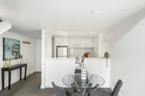 Photo of property in Dakota Buildings, 2e/3 Cheshire Street, Parnell, Auckland, 1052