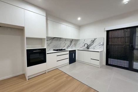 Photo of property in 9a Tangelo Place, Bucklands Beach, Auckland, 2012