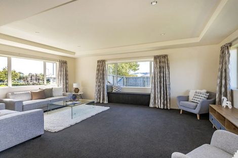Photo of property in 1 Parklea Avenue, Halswell, Christchurch, 8025