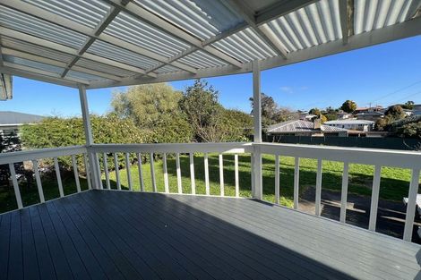 Photo of property in 37 Beaumonts Way, Manurewa, Auckland, 2102