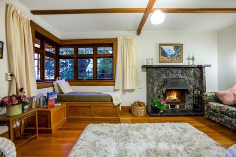 Photo of property in 15 Pingau Street, Paekakariki, 5034