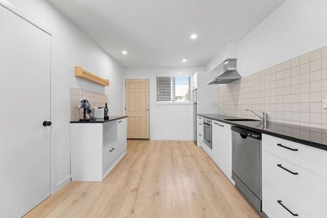 Photo of property in 4/100 Papanui Road, Merivale, Christchurch, 8014