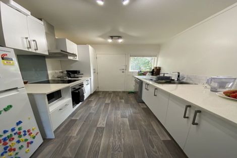 Photo of property in 2/188 Captain Springs Road, Onehunga, Auckland, 1061