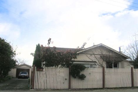 Photo of property in 18 Kingswood Street, Takaro, Palmerston North, 4412