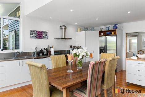 Photo of property in 1 Queen Street, Waihi Beach, 3611