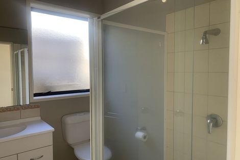 Photo of property in 2a Castleton Drive, Howick, Auckland, 2014