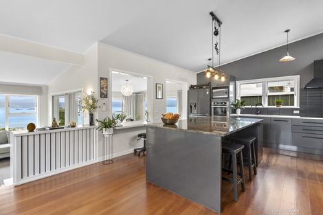 Photo of property in 11 Harbour Park Terrace, Khandallah, Wellington, 6035