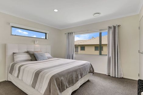 Photo of property in 71 Te Puia Drive, Aotea, Porirua, 5024