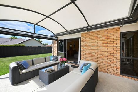 Photo of property in 17 Grasmere Court, Huntington, Hamilton, 3210