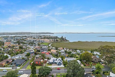 Photo of property in 18 Wiseley Road, Hobsonville, Auckland, 0618