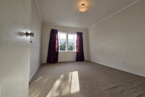 Photo of property in 67 Redoubt Road, Goodwood Heights, Auckland, 2105