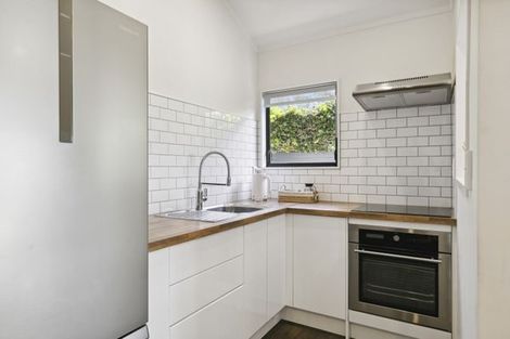 Photo of property in 8 Countess Close, Maupuia, Wellington, 6022