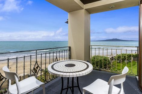 Photo of property in 3a Holiday Road, Milford, Auckland, 0620