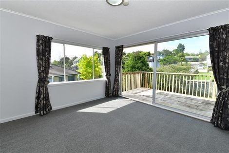 Photo of property in 151 Brian Crescent, Stanmore Bay, Whangaparaoa, 0932