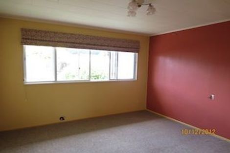 Photo of property in 1/1a Sequoia Place, Maoribank, Upper Hutt, 5018