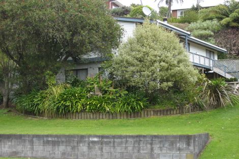 Photo of property in 28 Ambury Place, Merrilands, New Plymouth, 4312