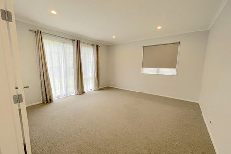 Photo of property in 74 Mackay Drive, Greenhithe, Auckland, 0632