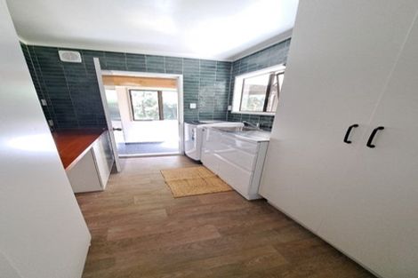 Photo of property in 18 Clark Road, Karaka, Papakura, 2580