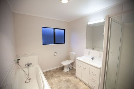 Photo of property in 21 Logan Way, Kelvin Grove, Palmerston North, 4414