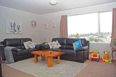 Photo of property in 12 Glenbervie Crescent, Massey, Auckland, 0614