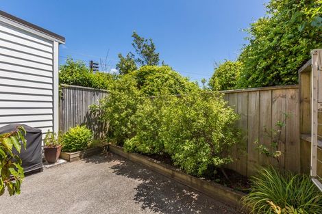 Photo of property in 12/7 Handyside Street, Tawa, Wellington, 5028