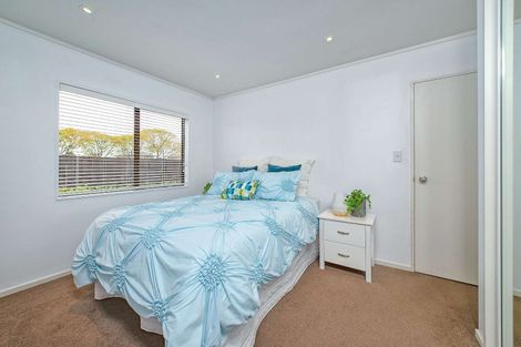 Photo of property in 4/58 Manuroa Road, Takanini, 2112