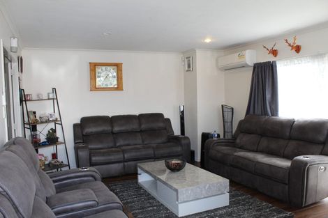 Photo of property in 12 George Arthur Place, Pukekohe, 2120