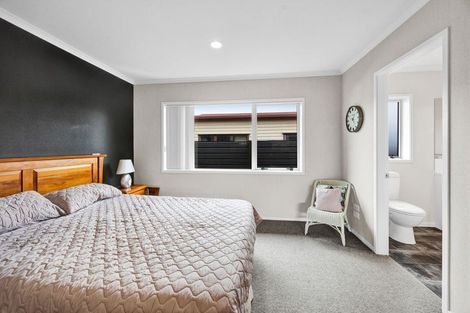 Photo of property in 29a Vogel Street, Hawera, 4610