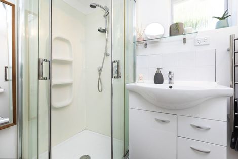 Photo of property in 76 Isleworth Road, Bishopdale, Christchurch, 8053