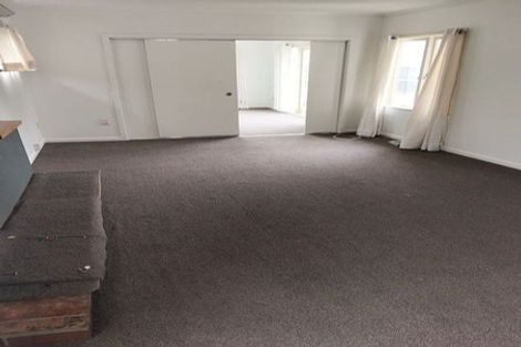 Photo of property in 1/450 Great South Road, Opaheke, Papakura, 2113