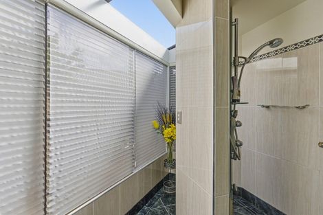 Photo of property in 11 Oakwood Grove, Paraparaumu Beach, Paraparaumu, 5032